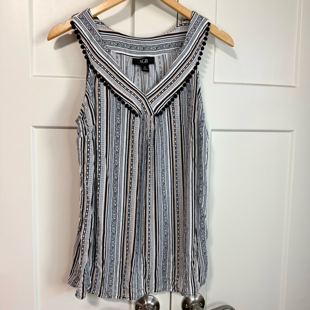 AGB Black White Striped V-Neck Sleeveless Blouse Medium Pom Pom Trim NWT
